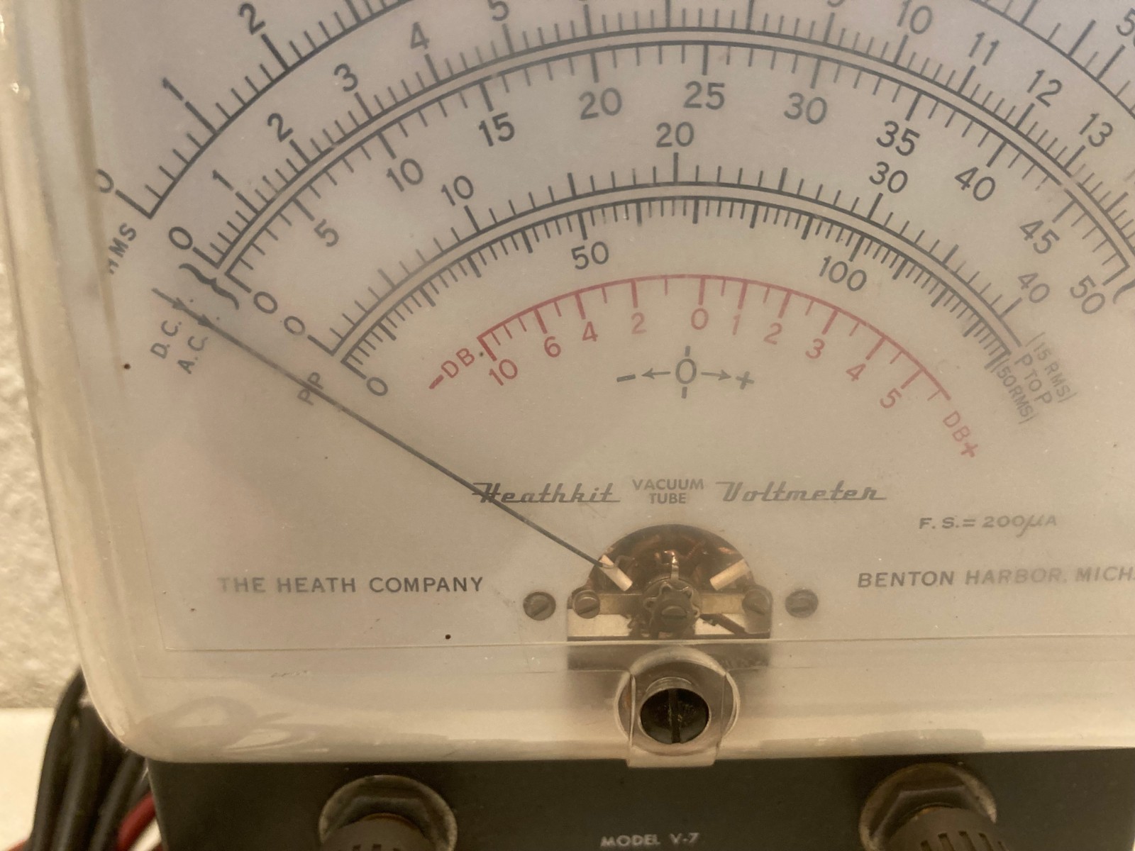 Heathkit Vacuum Tube Voltmeter - Model V-7A