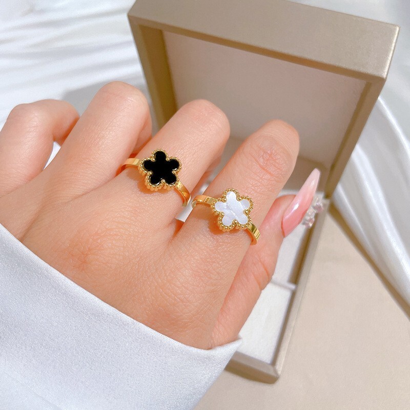 ring 2024 Gold Stainless Steel Five Leaf Flower Rings -Trendy Women's  jewellery