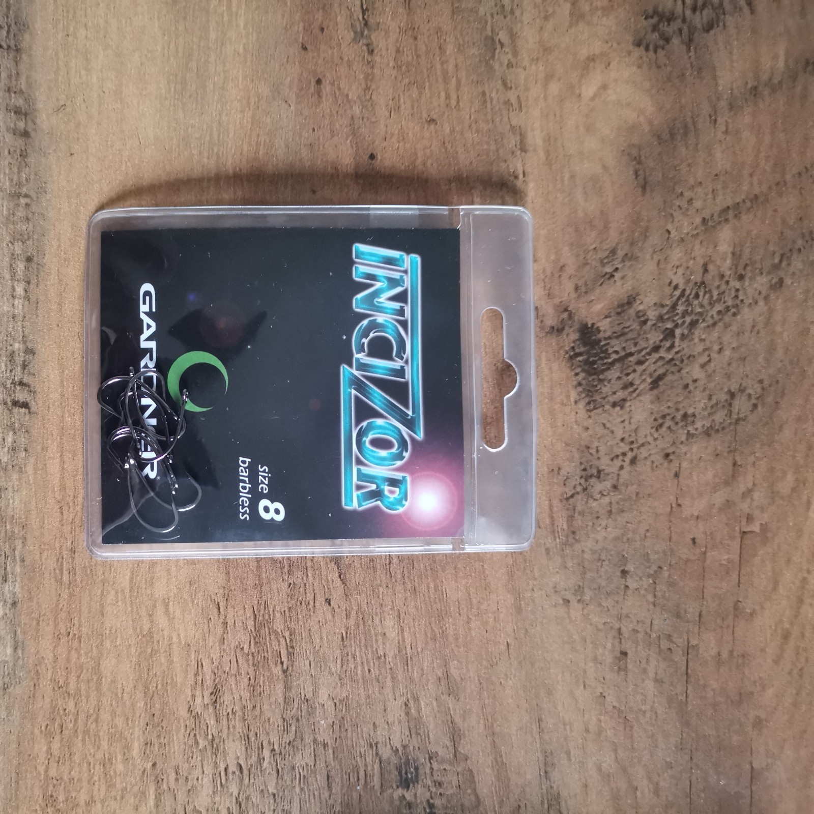 Gardner Incizor Barbless Carp Hooks -  Size 8 - 10 hooks per pack