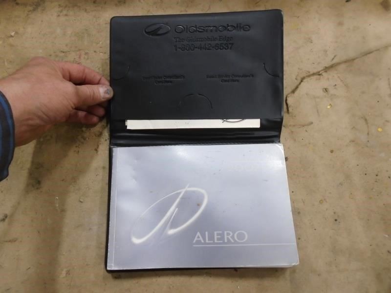 ALERO 2002 Owners Manual 1485398