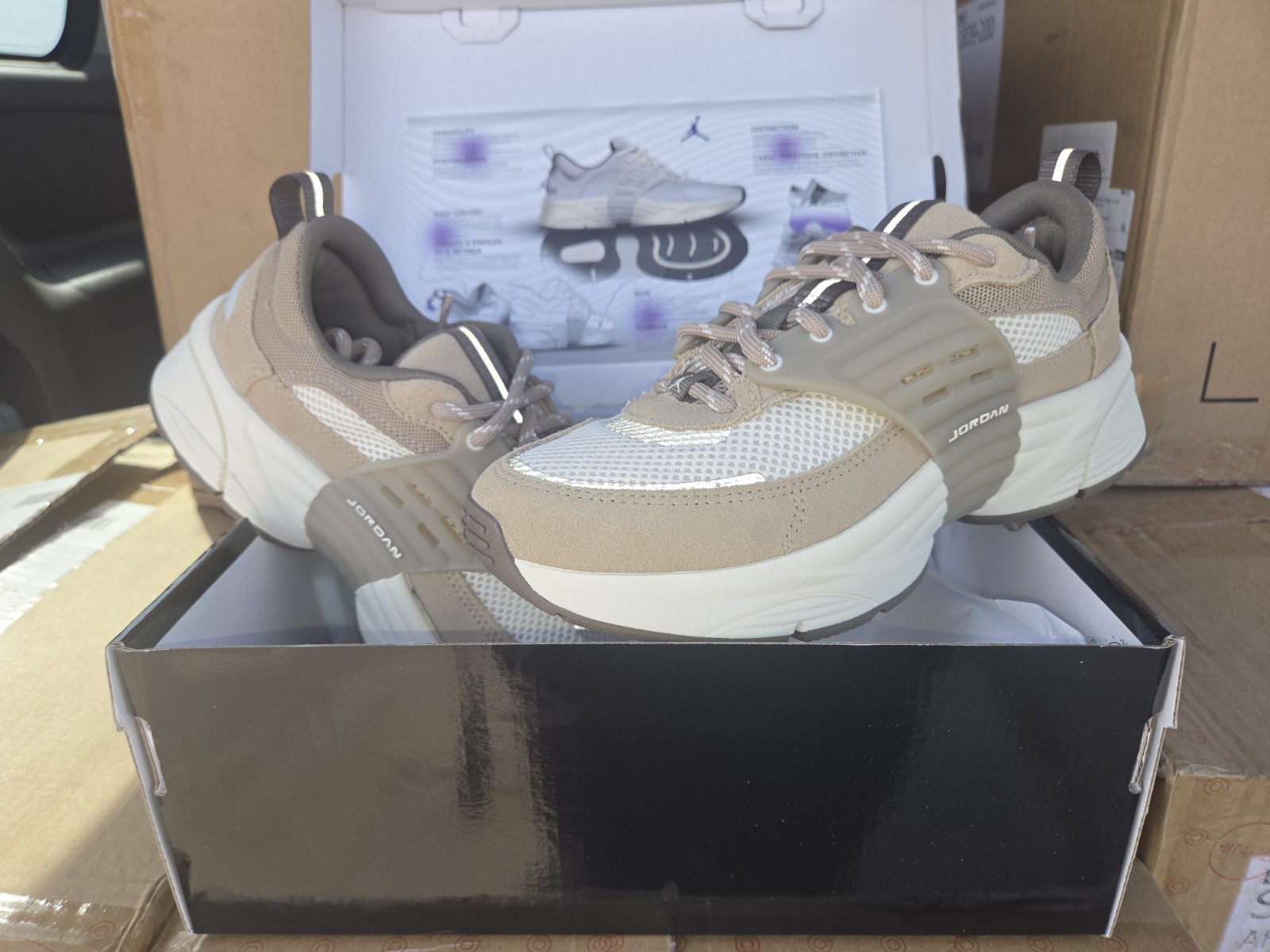 Jordan Trunner O/S Khaki Reflective Silver IR1839-200 Nike Womens Size 11 Nib