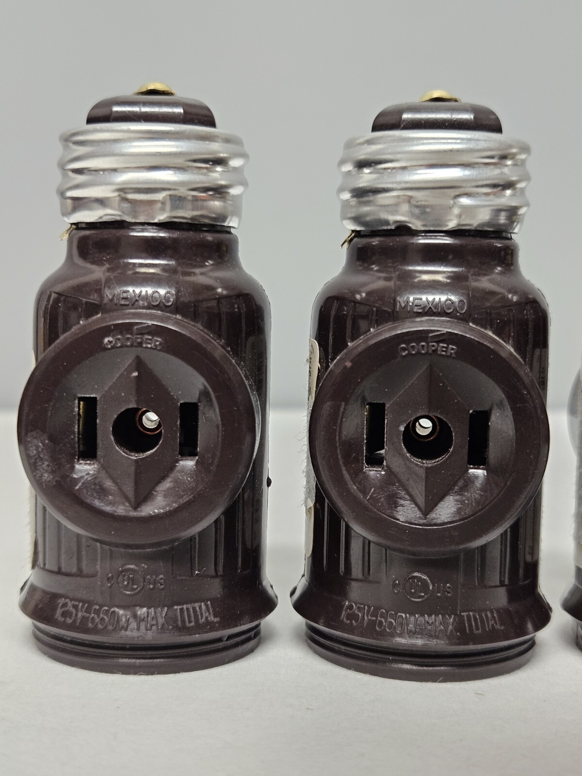 5x Keyless Socket Adapters With Two Polarized Outlets 660w- 125V Brown - Cooper