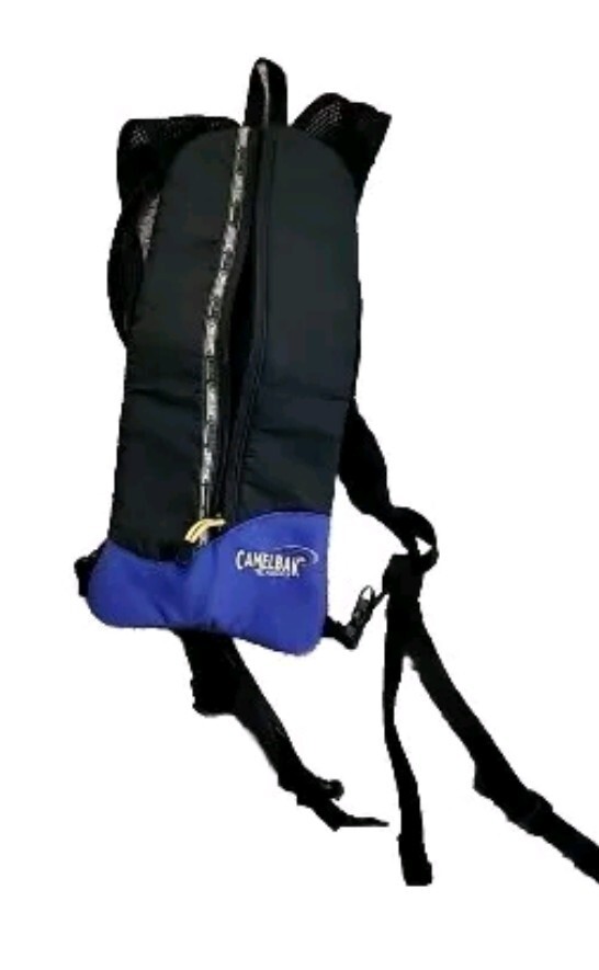 CamelBak Zoid Hydration Pack 70 oz/ 2L Insulated Reservoir