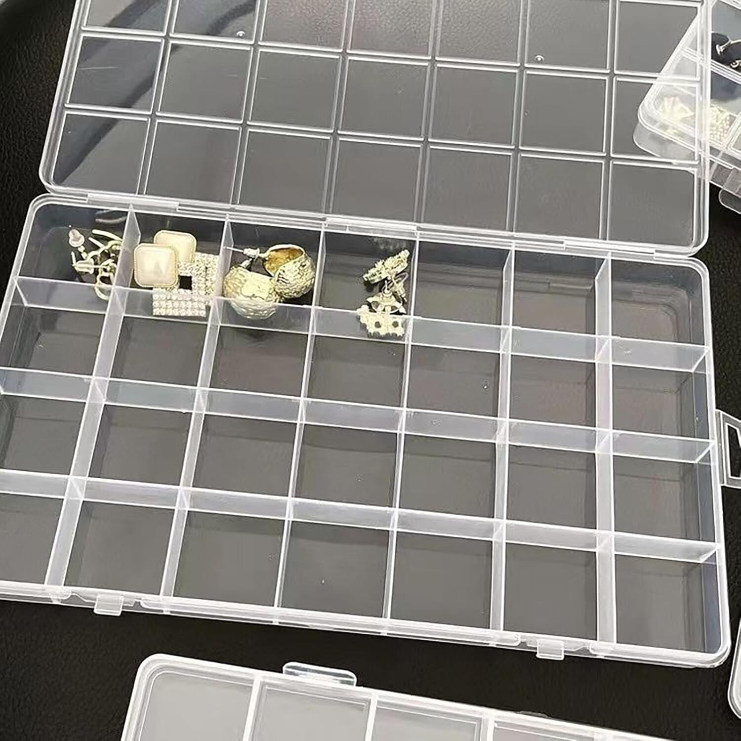 Yansanido 24 Grids Jewelry Organizer, 7.5 In x 5.2 In Fixed Clear Plastic Storag