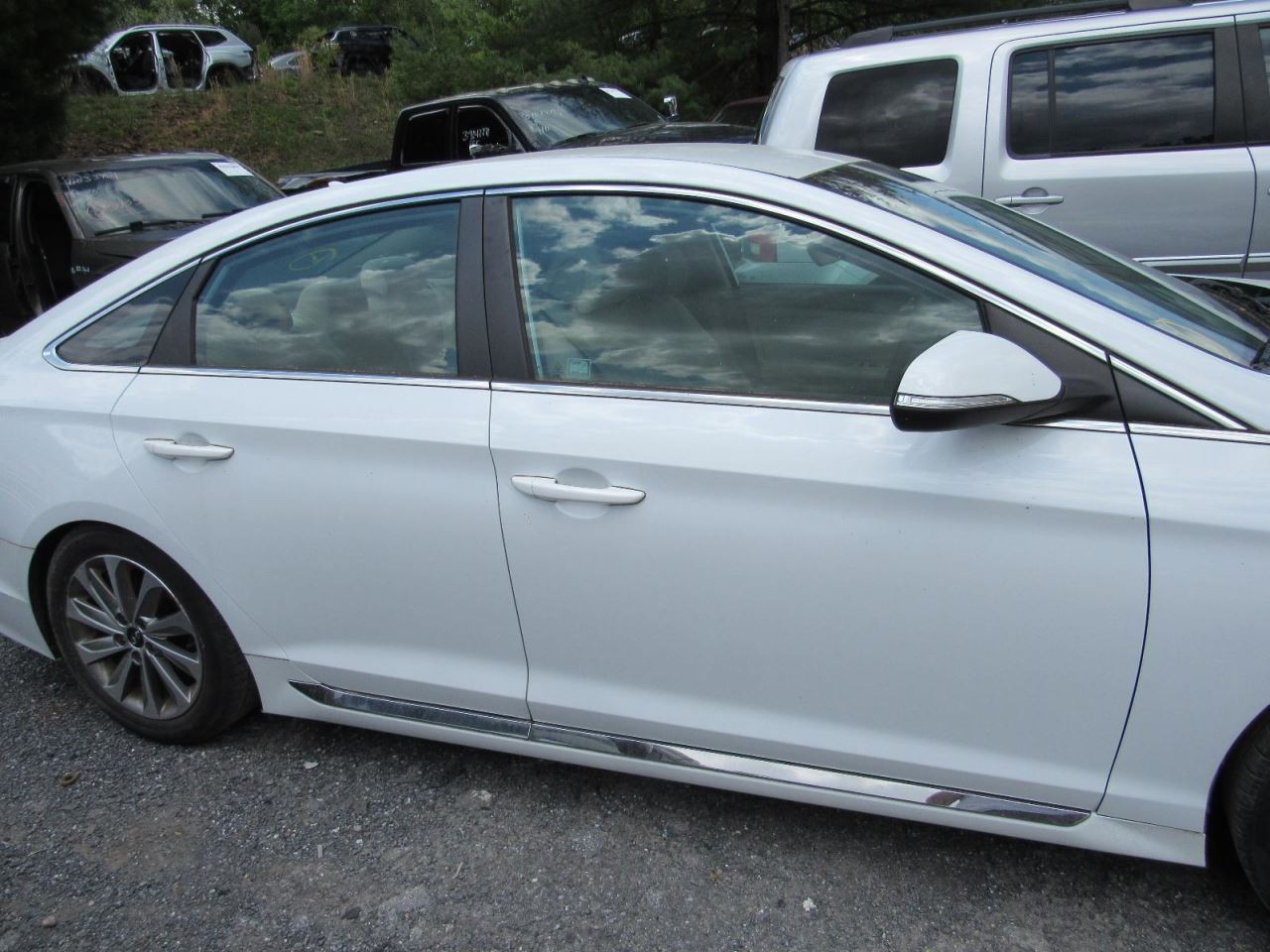 SONATA 2015 Glove Box 1047196