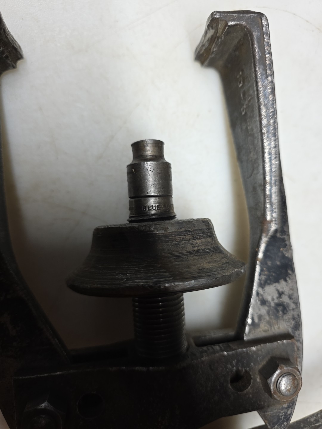 blue point tools Gear Bearing Pulling Large