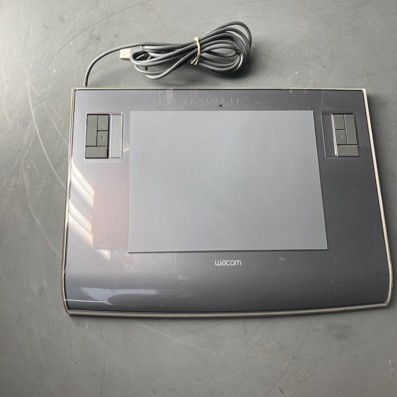 WACOM Intuos 3 USB Graphics Tablet PTZ-630