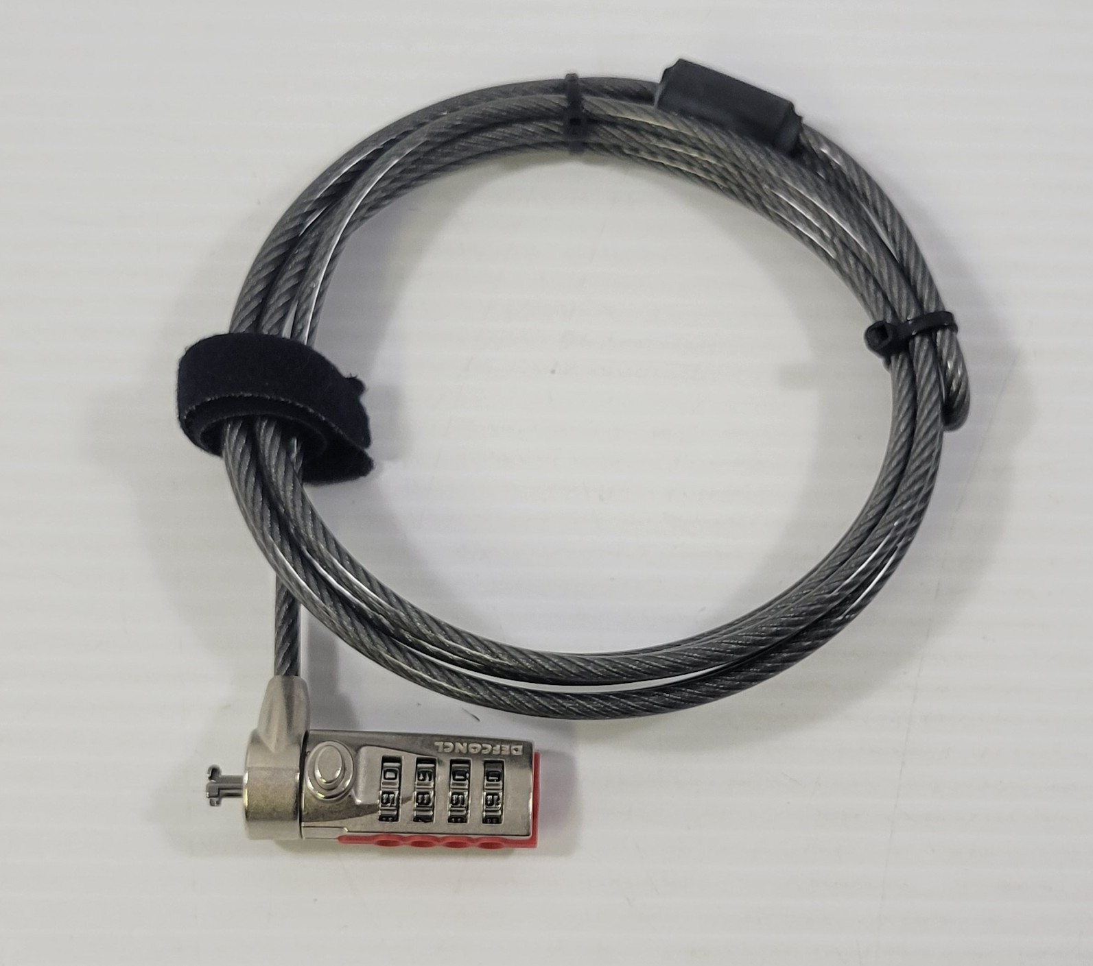 c6) Targus Computer Security Defcon SCL Serialized Combination Cable Lock