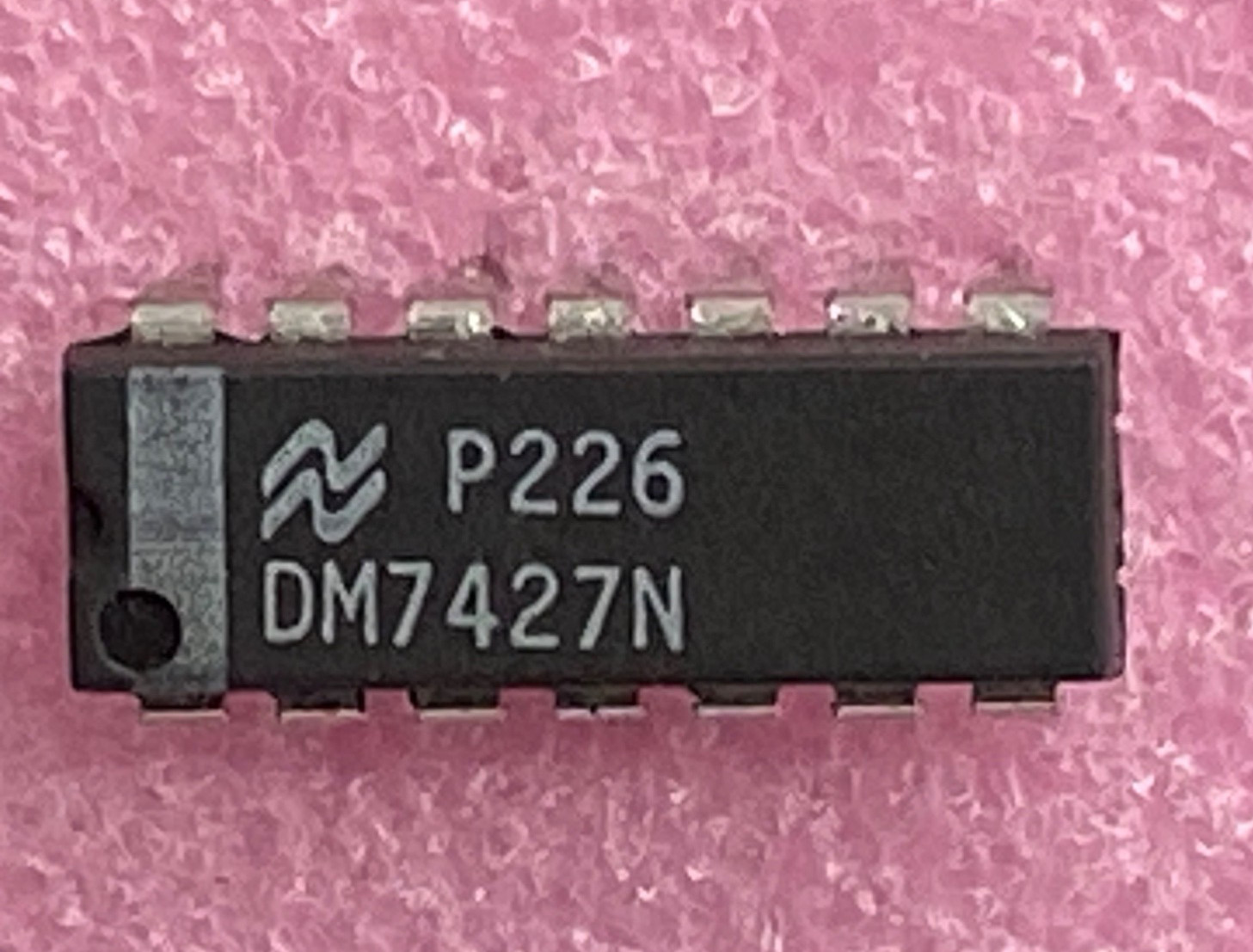 National DM7427N 3-ch, 3-input bipolar NOR gates Integrated Circuit
