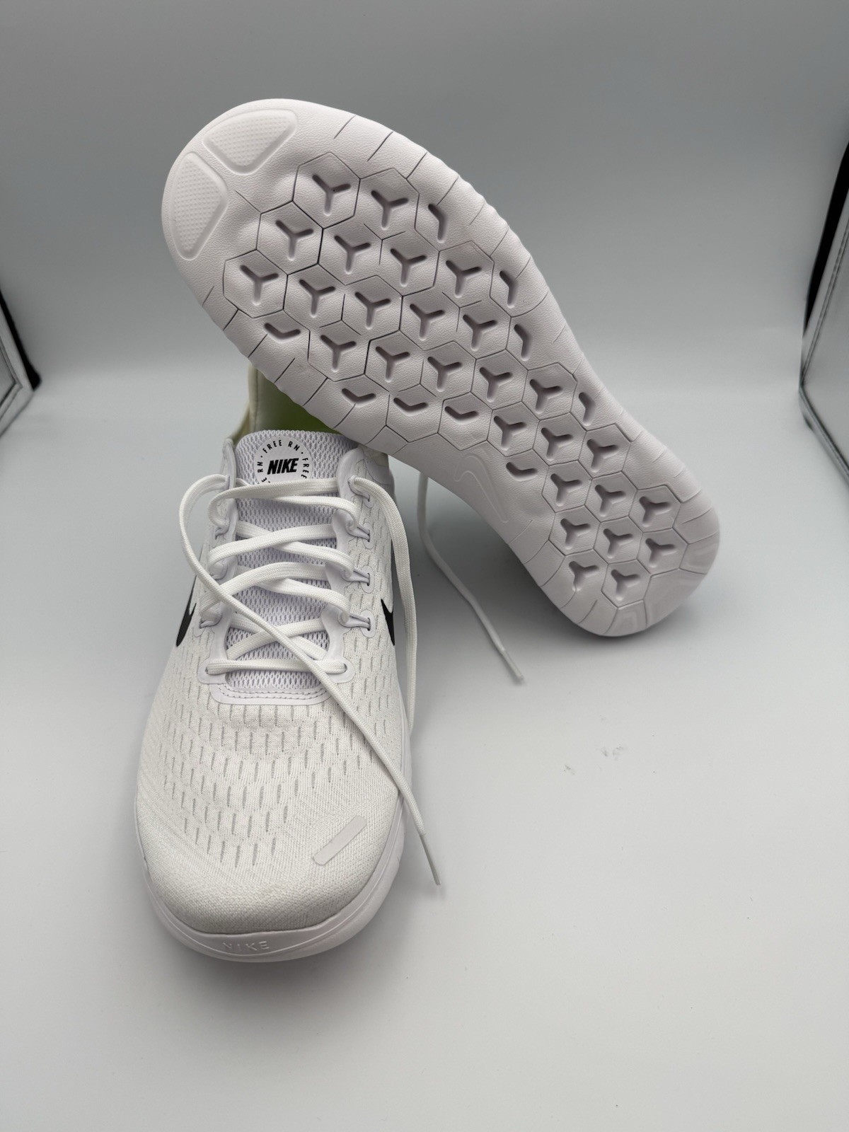New Nike Free RN 2018 White Black 942837 100 Women’s Sizes