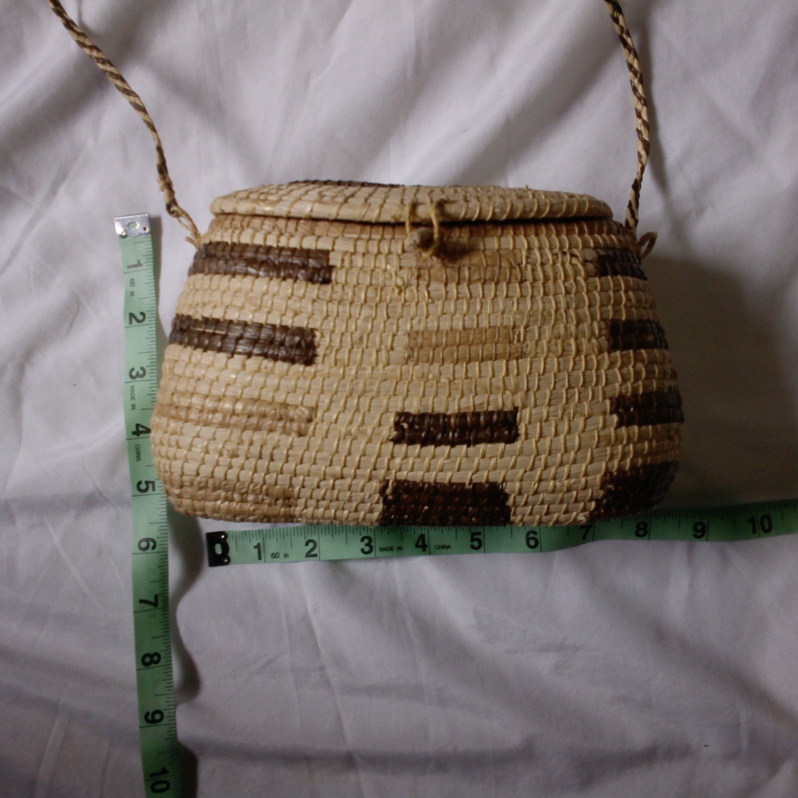 Handwoven Vtg Hanging Basket Natural Grasses Geometric Pattern