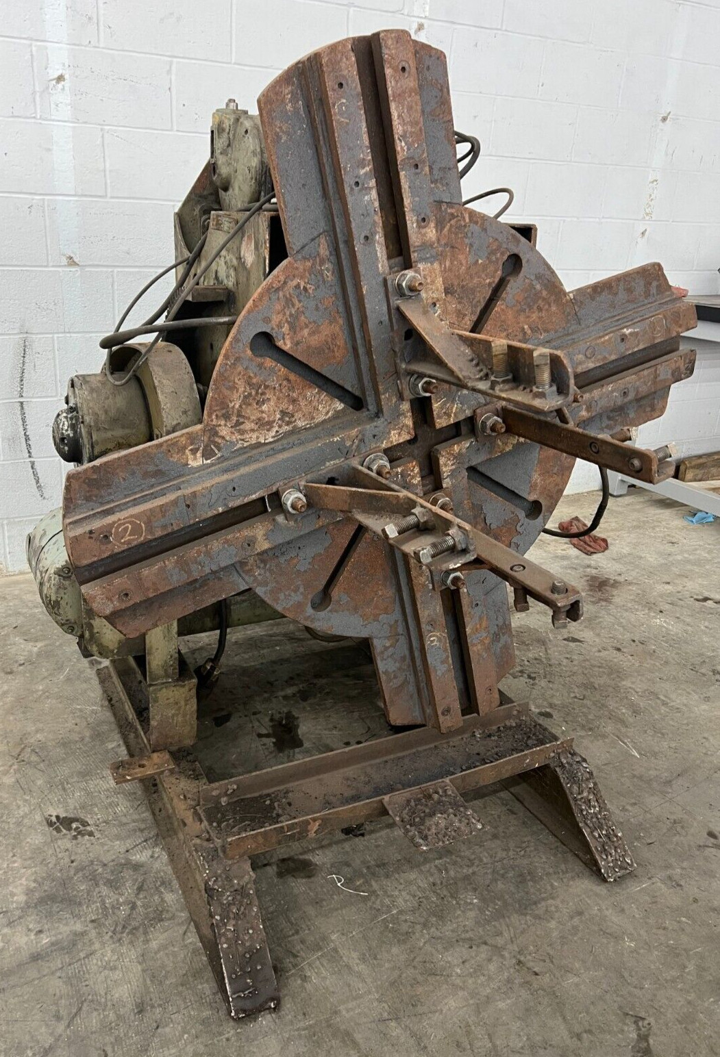 WEBB MODEL P-25 2500LB CAPACITY WELDING POSITIONER