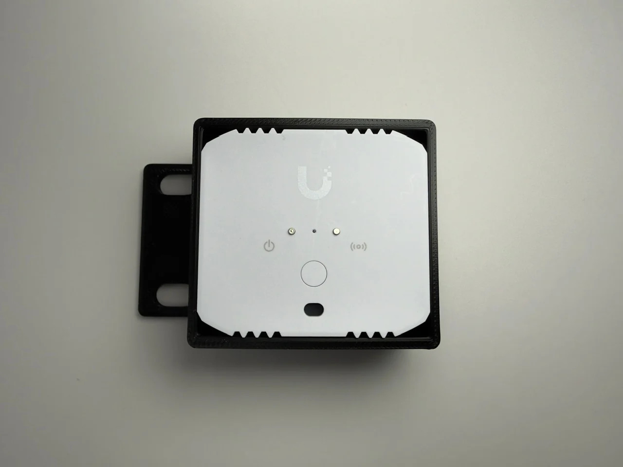 Ubiquiti Environmental Sensor 1U Rack Mount