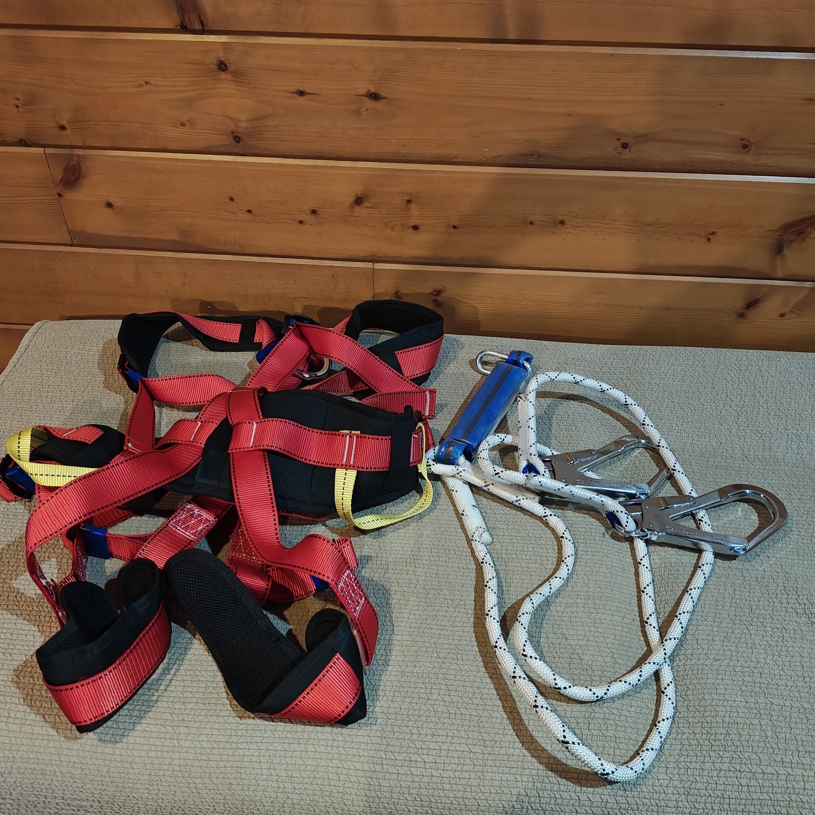 5680lbs safety lanyard and harness Unbranded New Unused H3