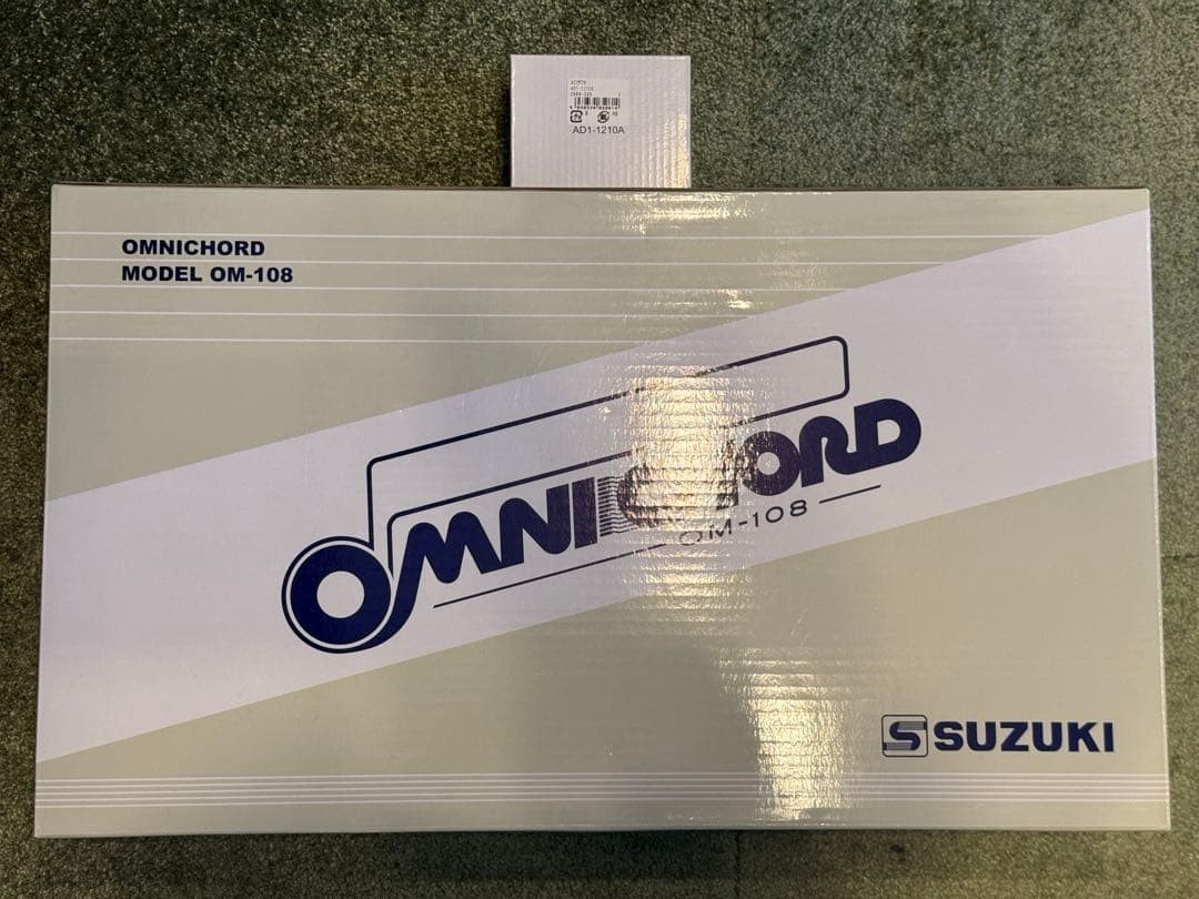 Suzuki Omnichord OM-108 OM108 Strumplate Auto Bass Chord Electronic Musical JP
