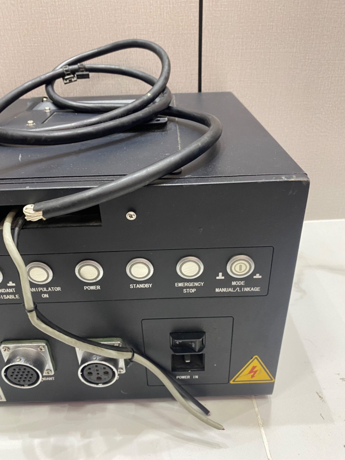 AUBO ROBOTS Control Box Model: AUBO-CB-M (Only control box)