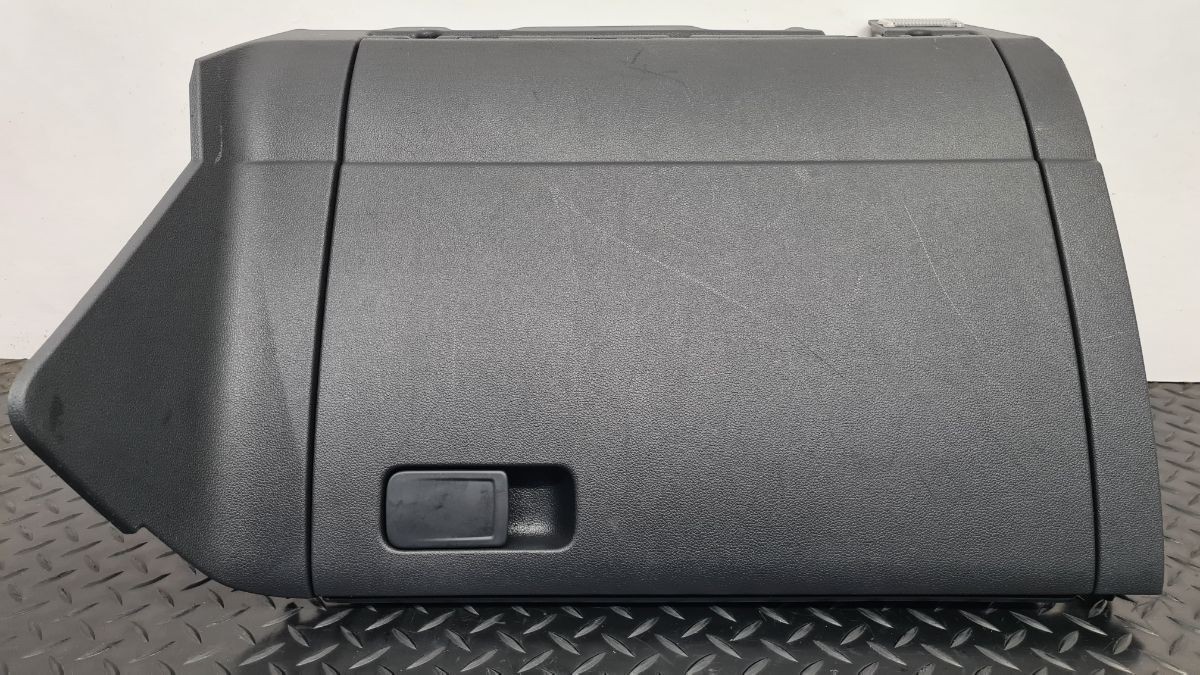 VW GOLF MK7 (A7) (5G) 2017 DASHBOARD GLOVE COMPARTMENT TITAN BLACK 5G2857114G