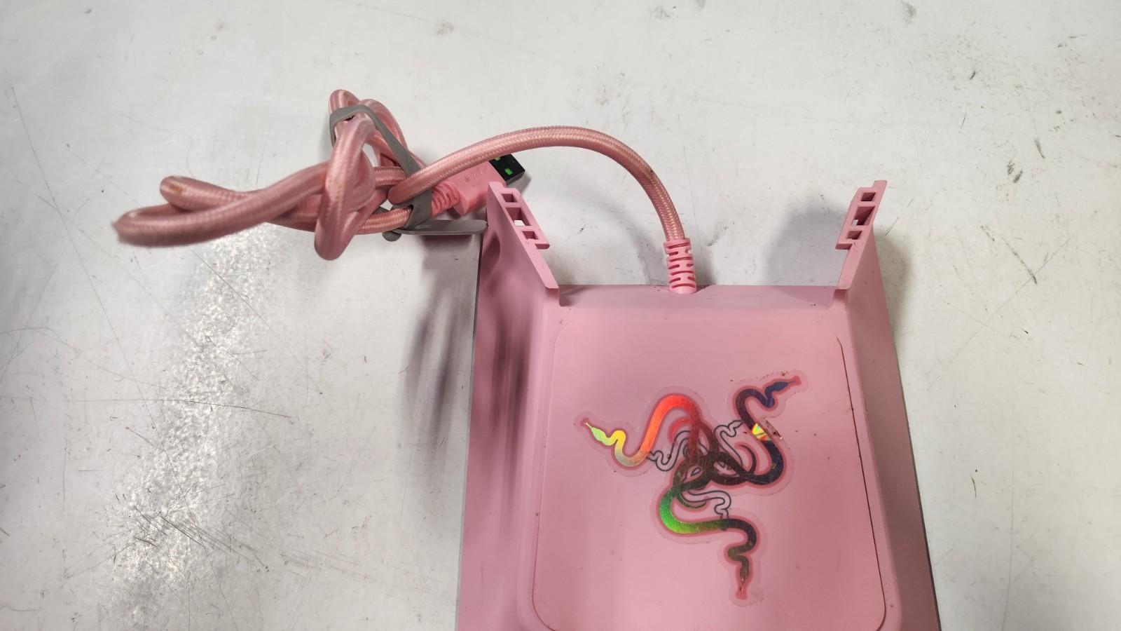 Razer Base Station Chroma V1 Quartz Pink - BASE ONLY USB Hub