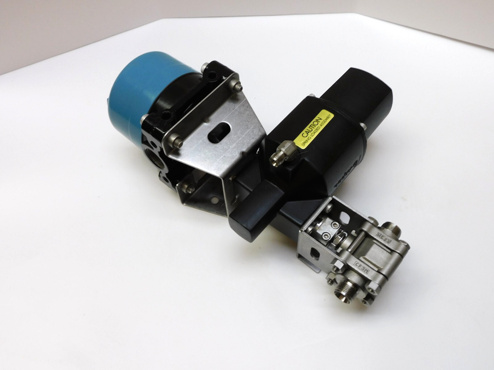 HONEYWELL MICROSWITCH 12CX200 W/ SWAGELOK 90° ACTUATOR 133SR & SS-63TS8-33C-L1