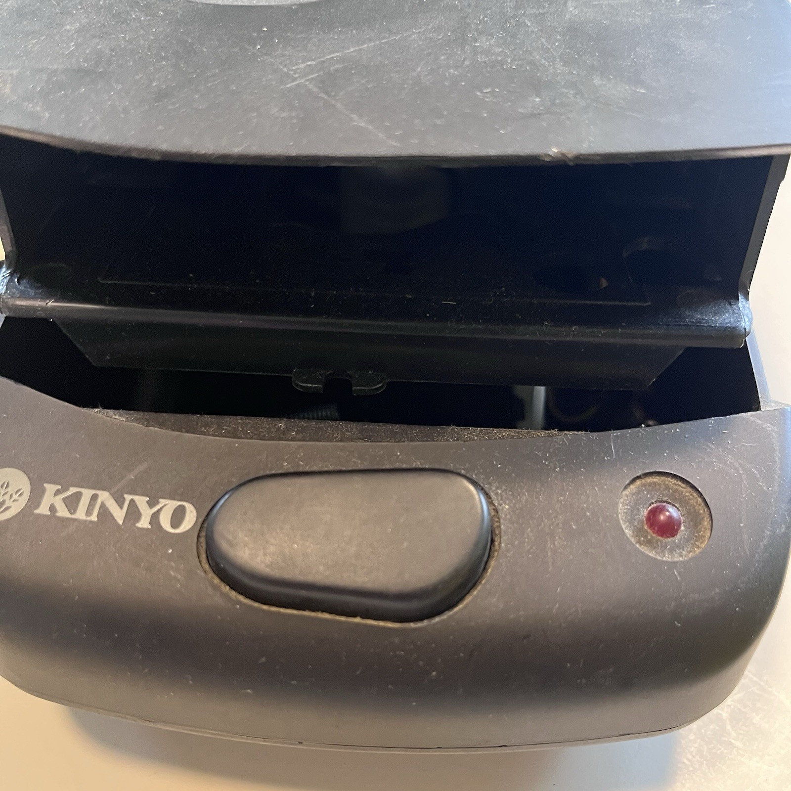Vintage 1995 Kinyo VHS Video Cassette Rewinder - Lights Up