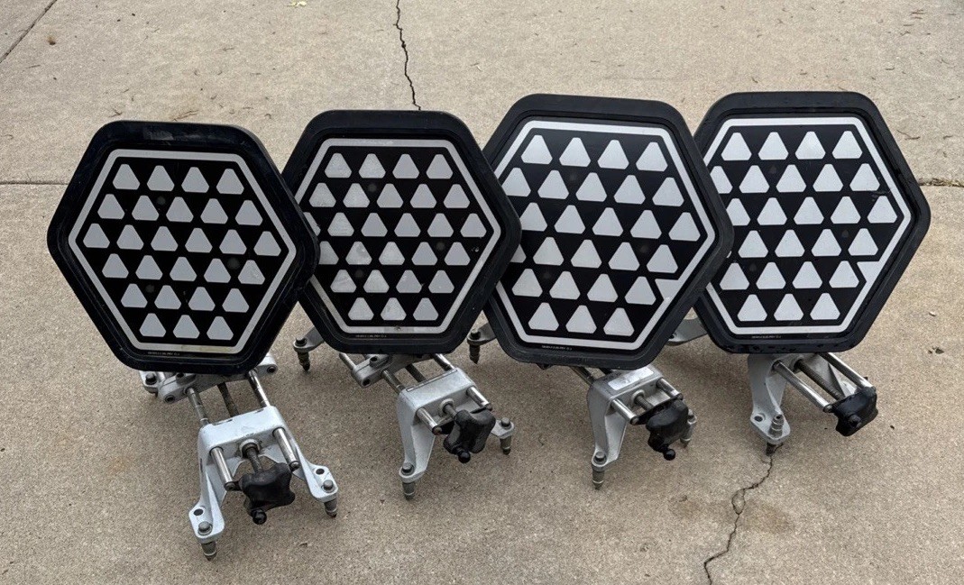 Full Set Of Hunter Wheel Alignment Sensors Targets With Mounts, Retainers, Knobs