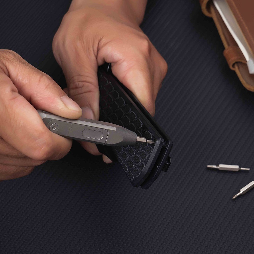 Oknife Otacle D1 EDC Pocket Tool w/4 Double-End Hex Micro Bits Magnetic Holders