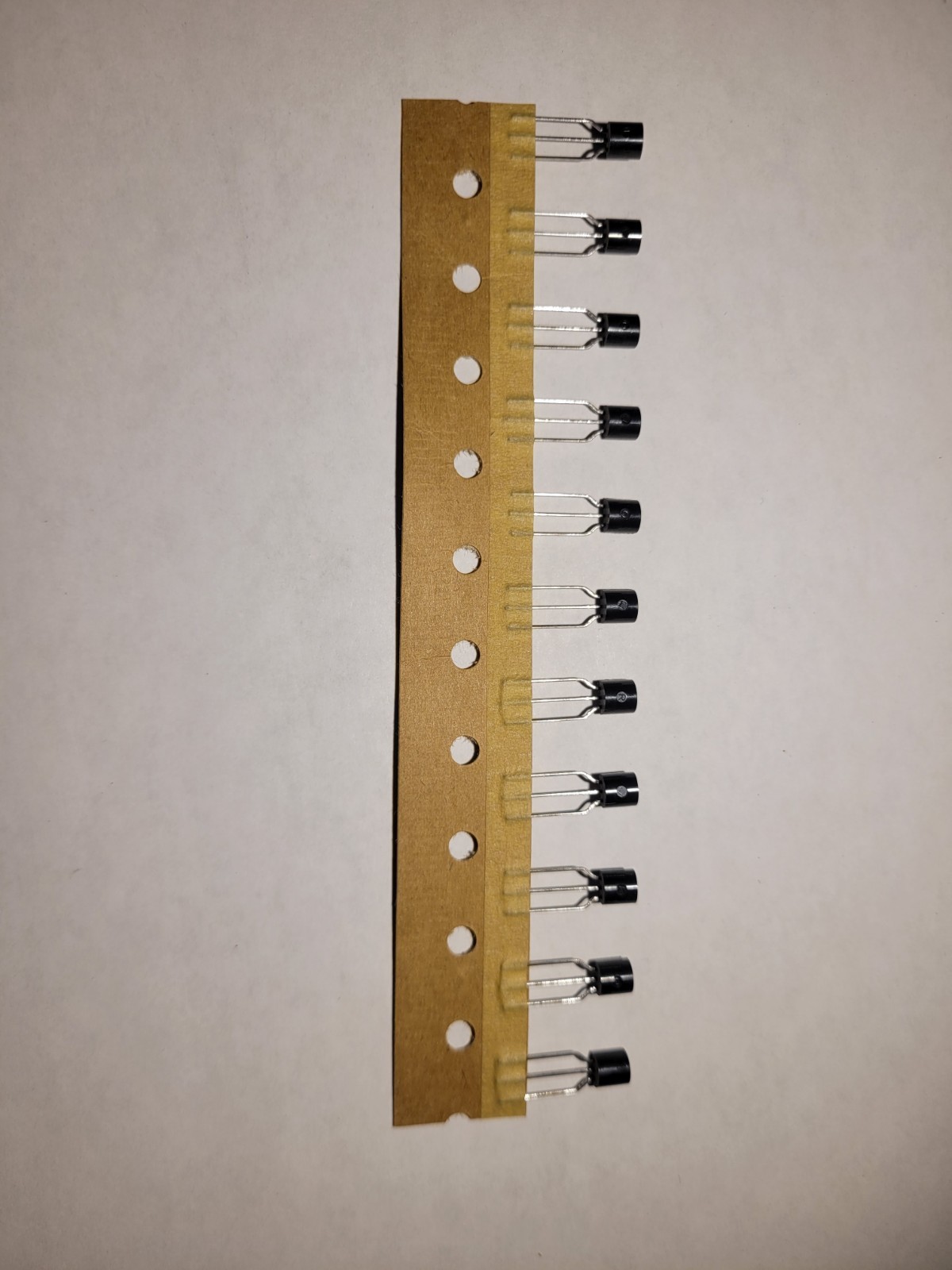 2n4401 transistor, NEW, ON semiconductor, 2000 pcs lot, through hole