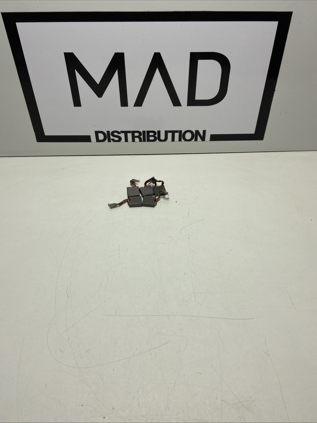 carbon motor brushes 697 lot of 5