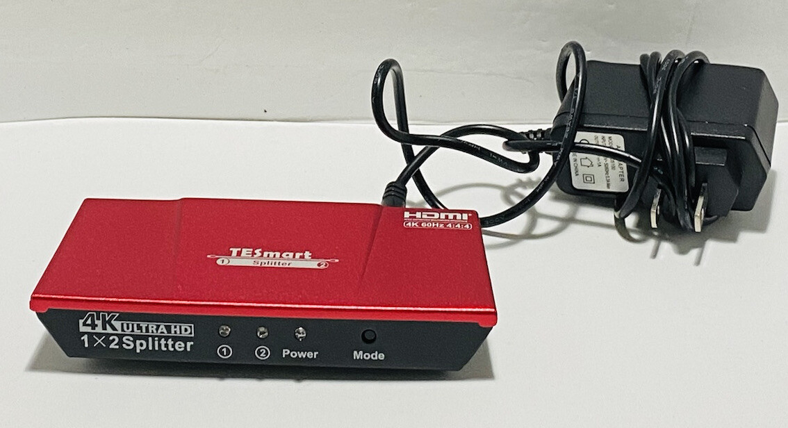 TESmart HDMI Switch 2 Port 4K@60Hz Ultra HD 2x1 HDMI Ultra HD HDMI + Adapter