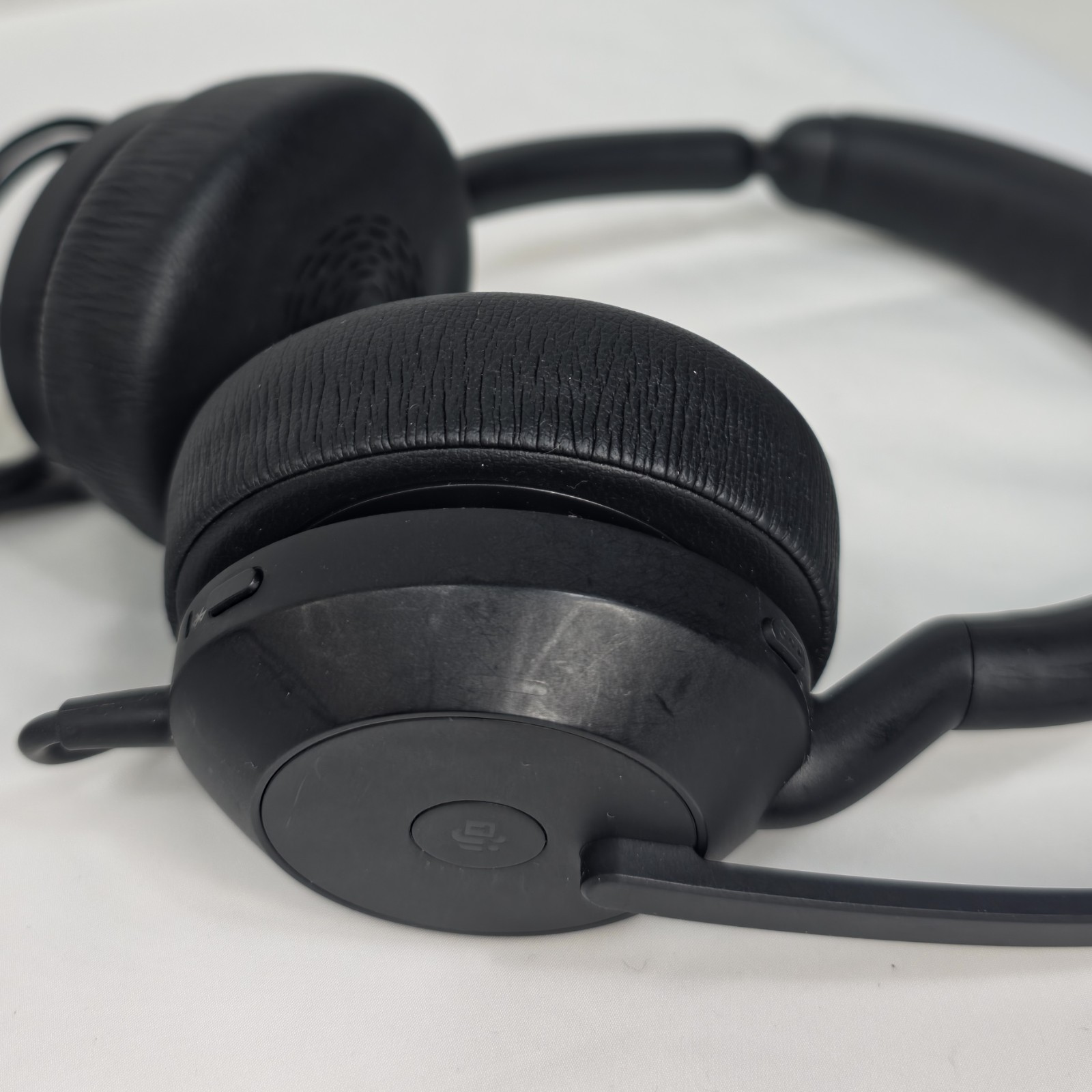 Jabra Evolve2 50 USB-C Stereo Headset w/ Mic Black + Carry Case