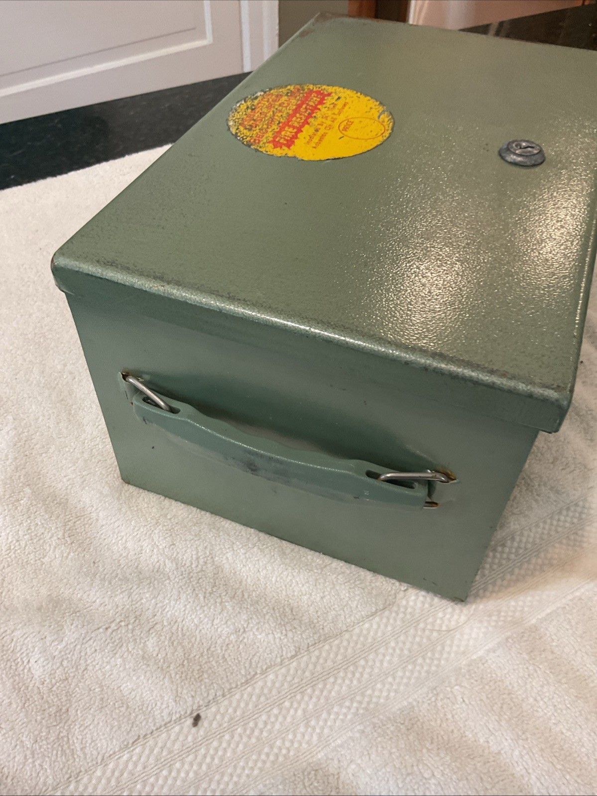Fire Resistant Portable Security Chest Key Lock 12.5x 6x 8 “fire box”