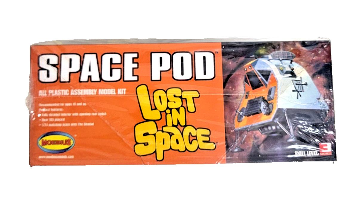 Lost in Space: Space Pod Plastic Model Kit - 2008 Moebius Models #901 1:24 Scale