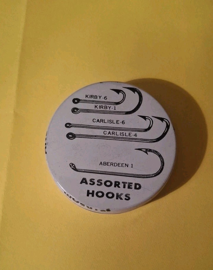 Vintage Frabill CAN-O-HOOKS TIN 4832 WITH HOOKS