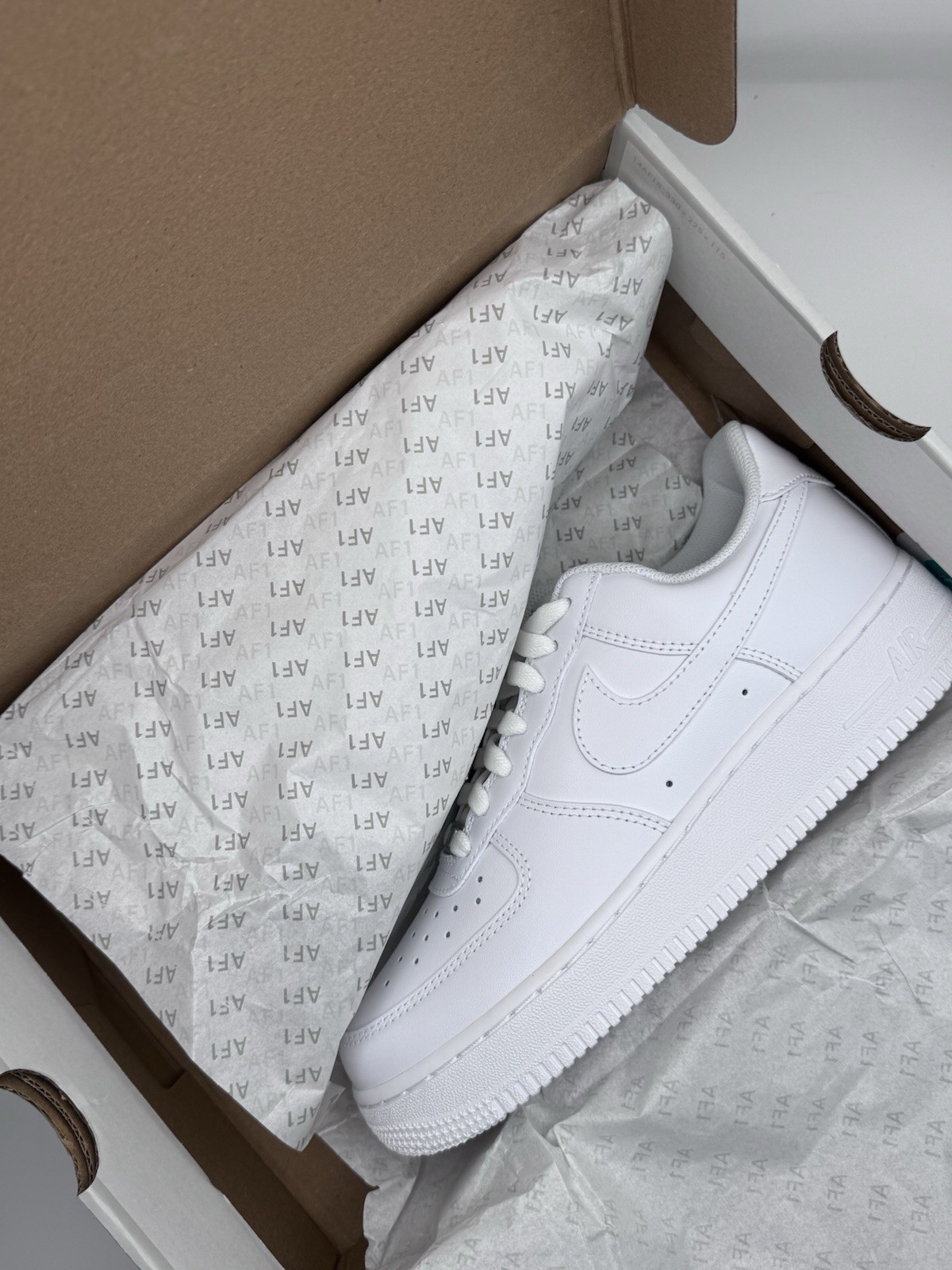 Nike Air Force 1 '07 Low Triple White 7-13 Men’s Size