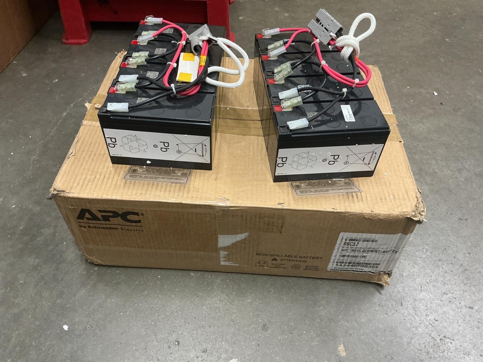APC SmartUPS Genuine Replacement Battery Cartridge (2200/3000/5000) RBC12