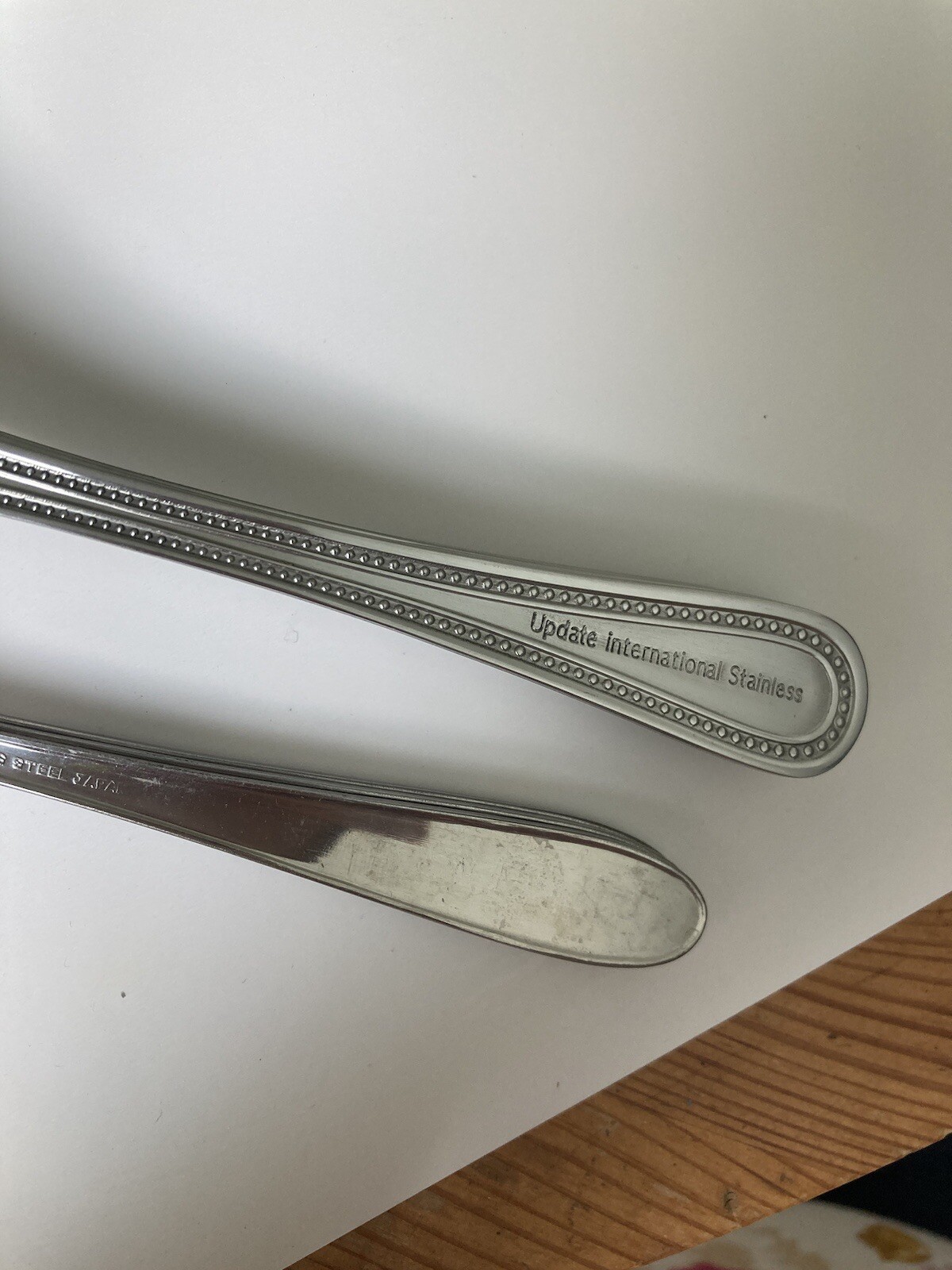 26 Piece “UPDATE” Pattern International Stainless Beaded Heavy Flatware Plus