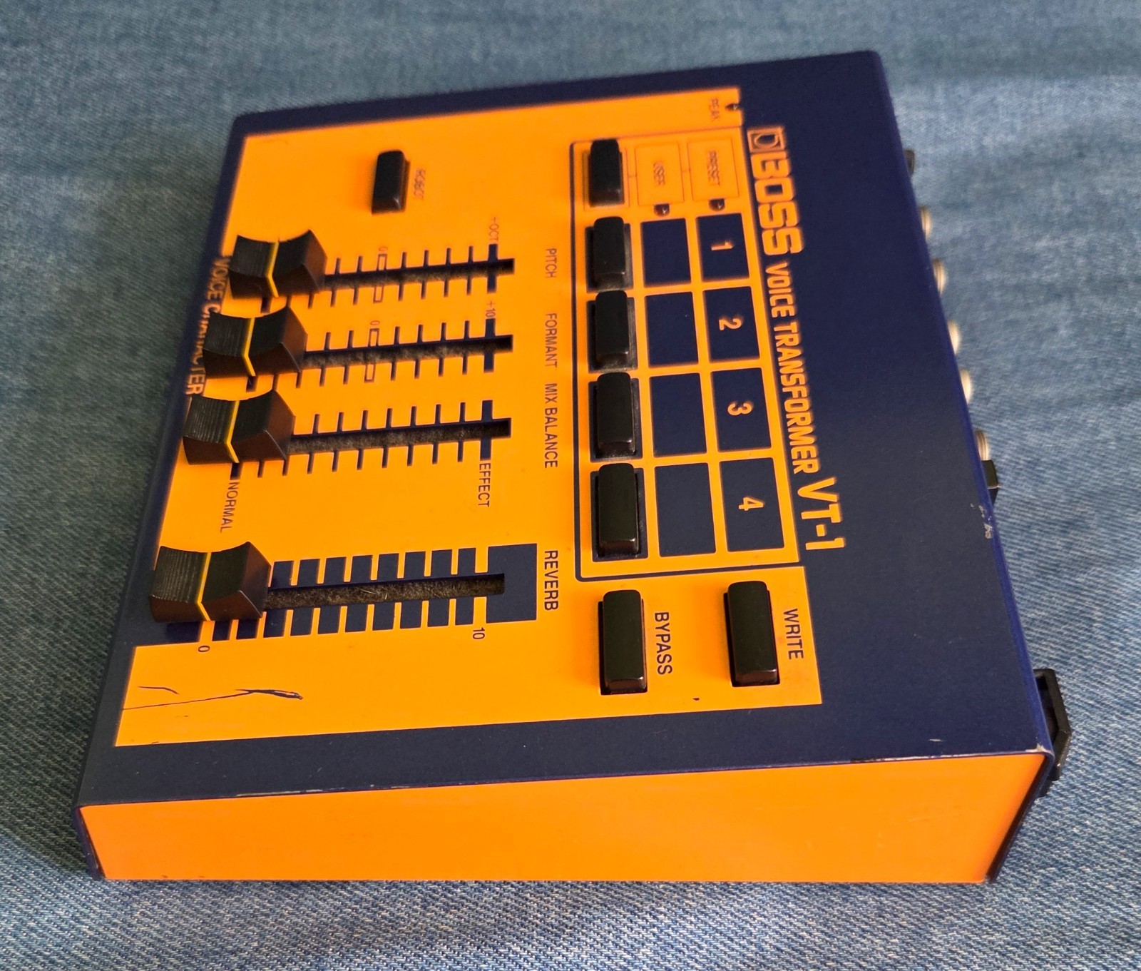 Boss VT-1 Voice Transformer Vocal Effects Processor