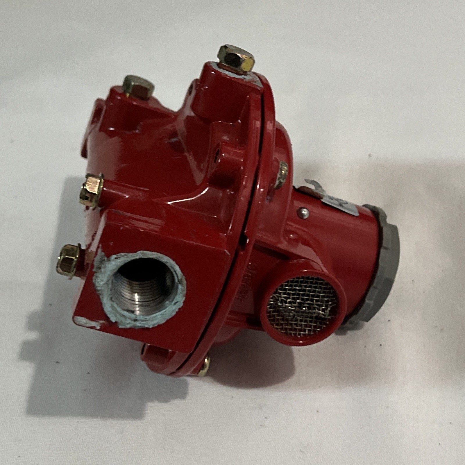 Marshall 1122H-AAJ First Stage Propane LP Regulator 10PSI Output 1/4" x 1/2"