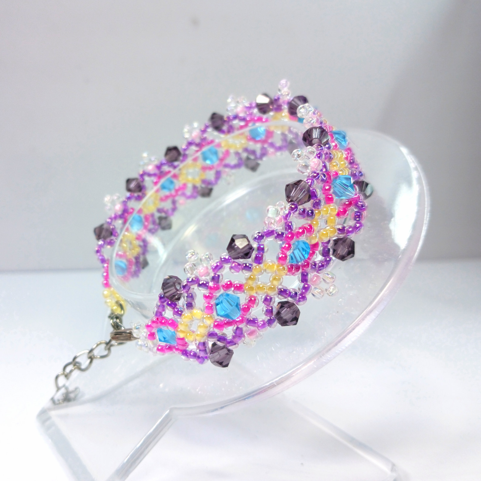 Handcrafted Beaded Bracelet - Vibrant & Unique Design"