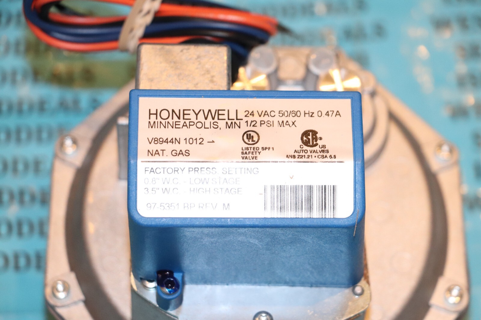 Honeywell V8944N1012 Gas Valve 1" New