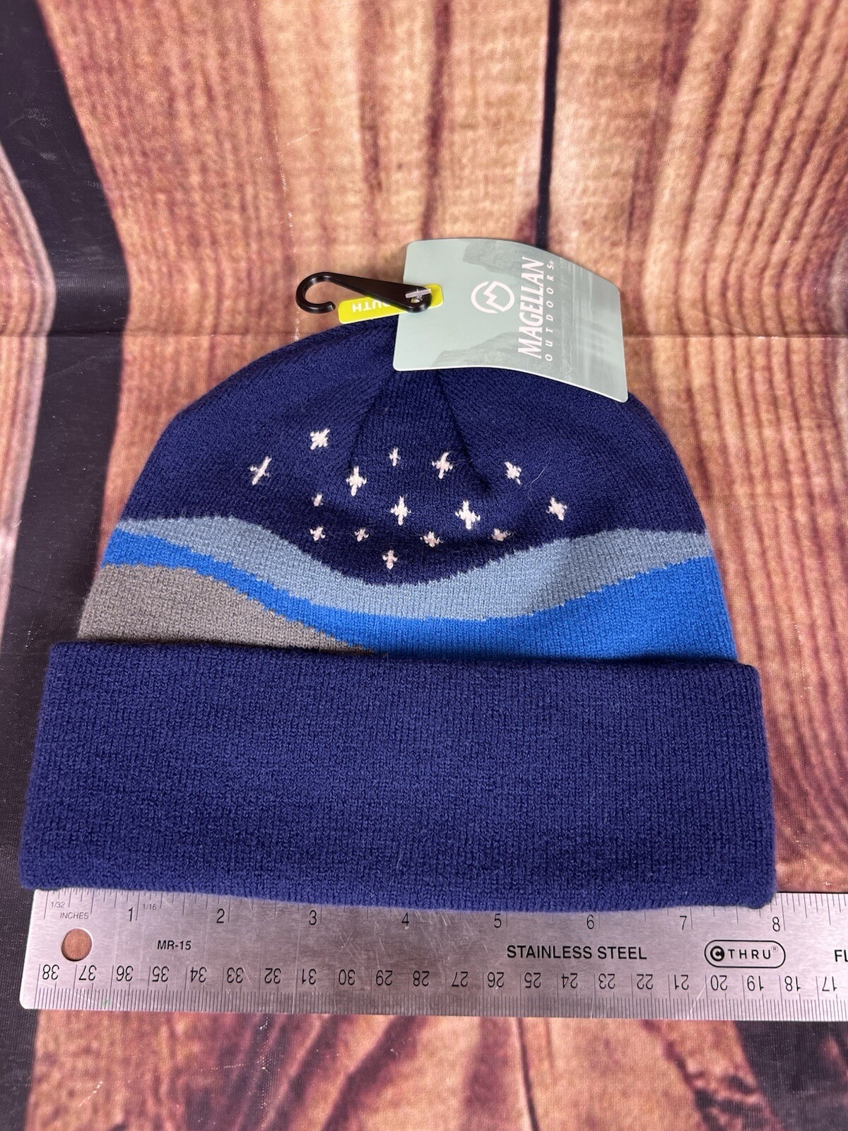 NWT Magellan Outdoors Mountain Stars Beanie Blue White Youth One Size Kids NEW