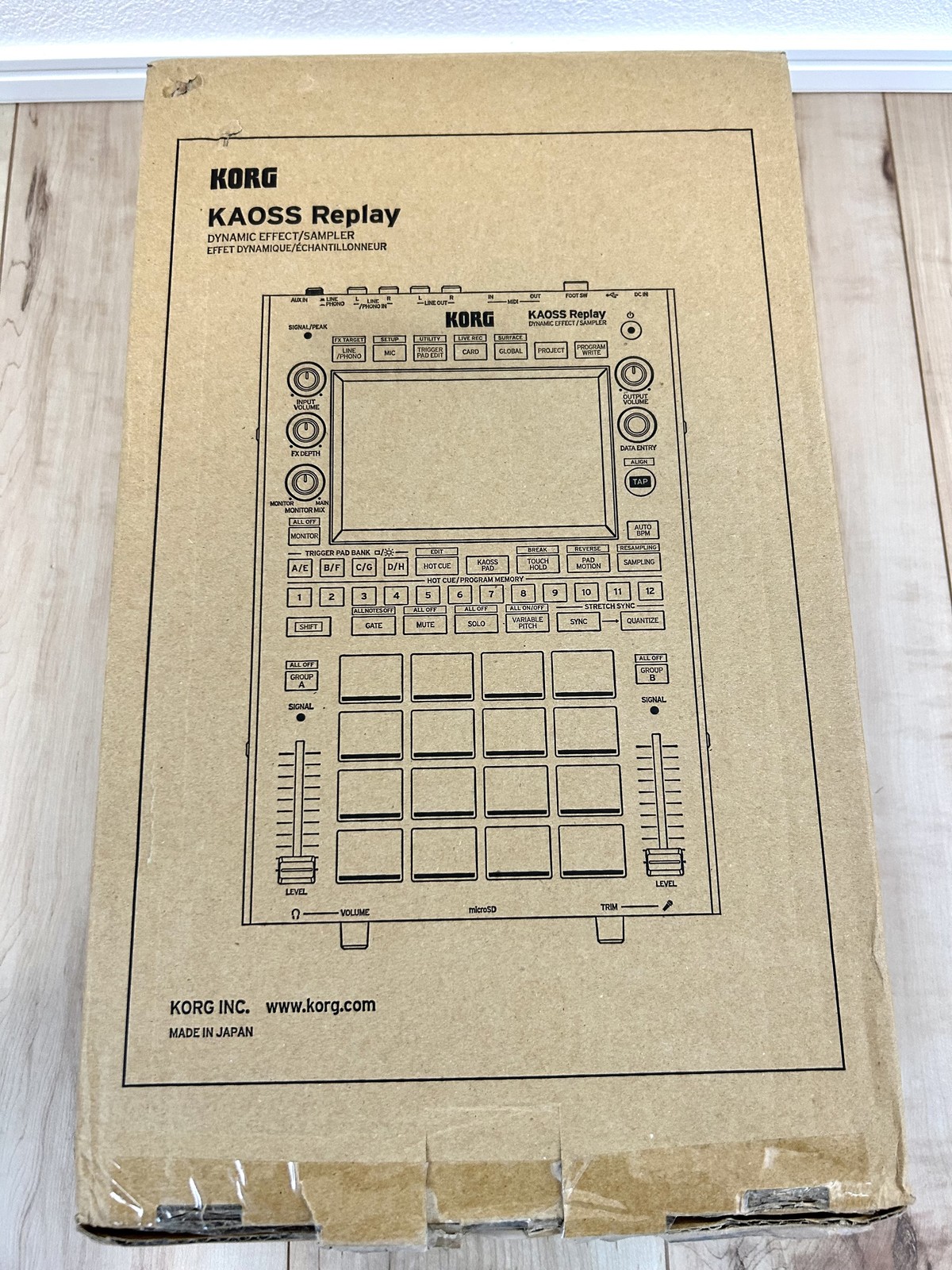 KORG KAOSS Replay Dynamic Effect Sampler All-in-One DJ Performance Opened