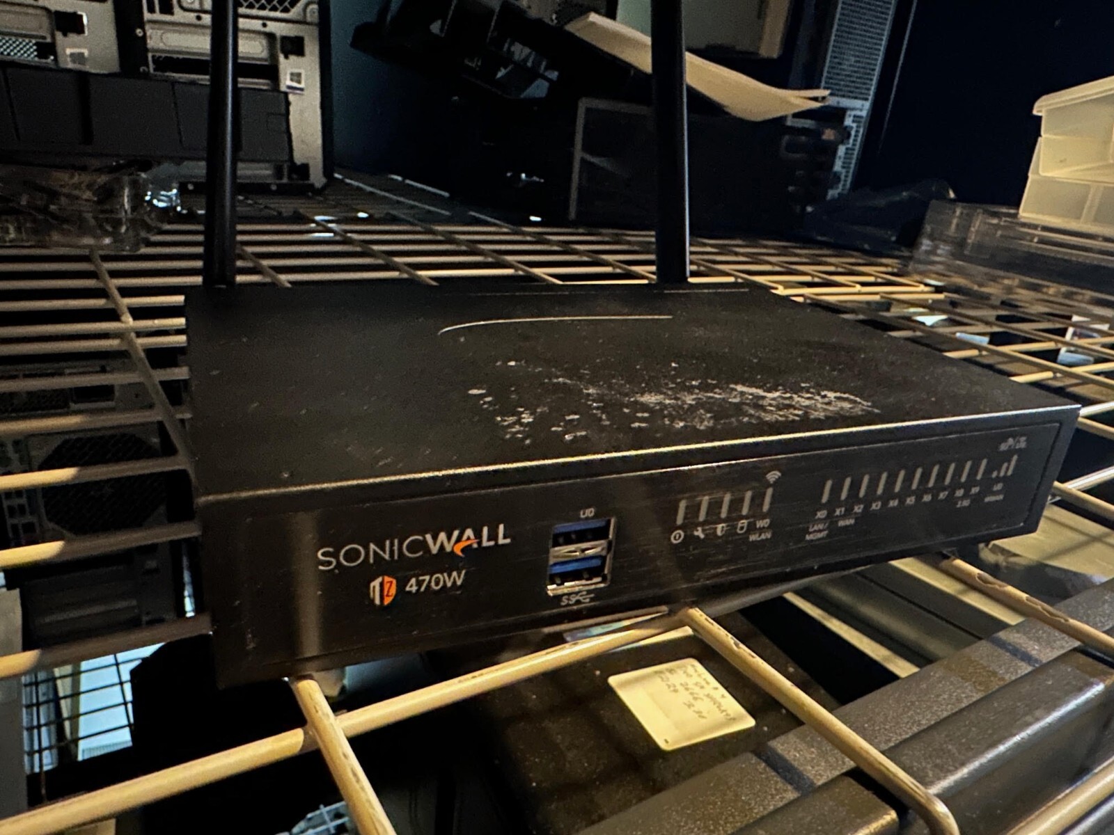 SonicWall TZ470w wireless Firewall | Essential Subscription till 05/2025