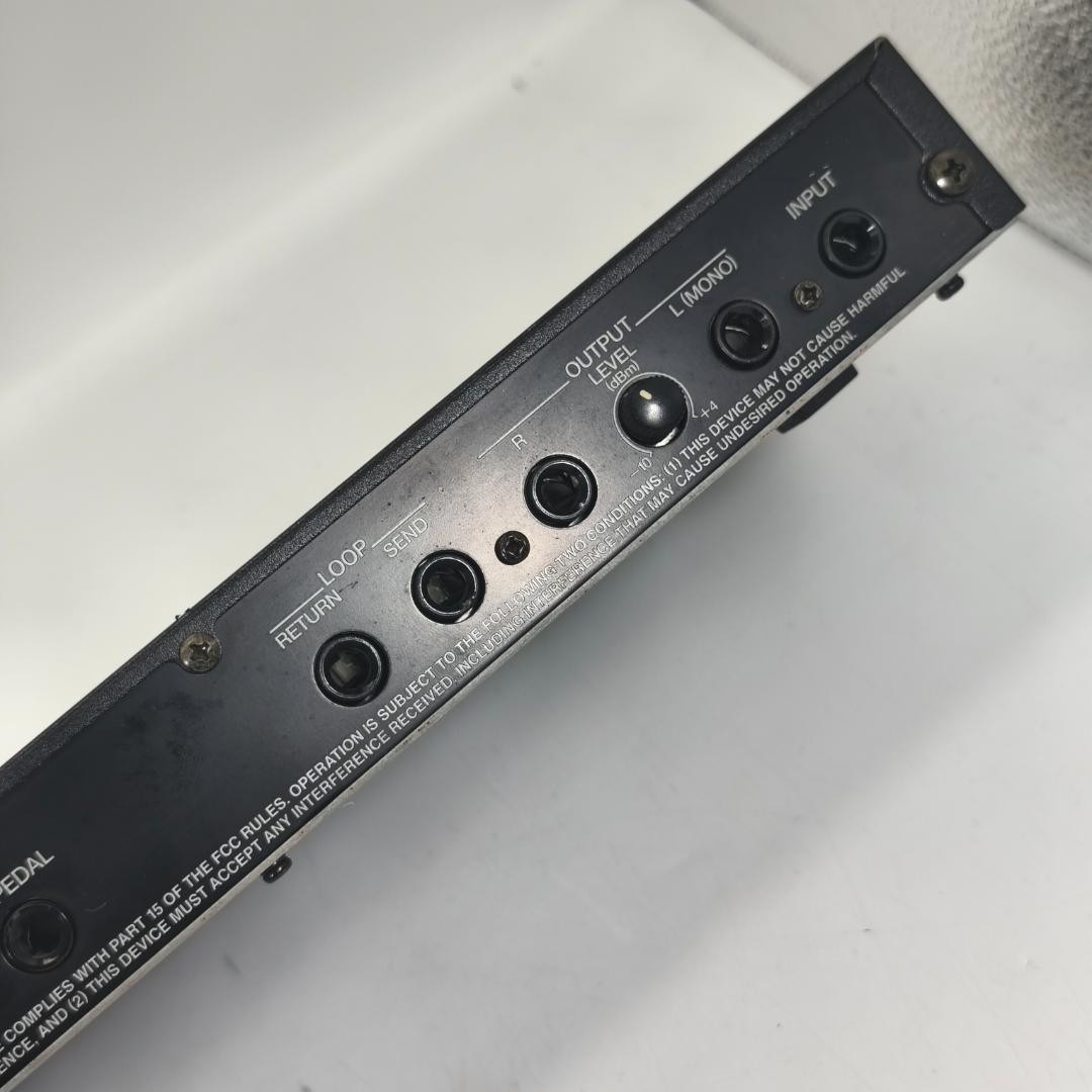 BOSS GX-700 Guitar Effects Processor Rack Mount Multi-Effects Analog 100V