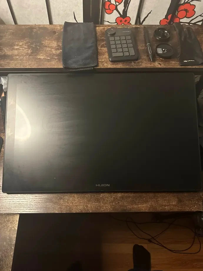 HUION KAMVAS Pro 24(4K) Graphics Drawing Tablet | LIGHTLY USED