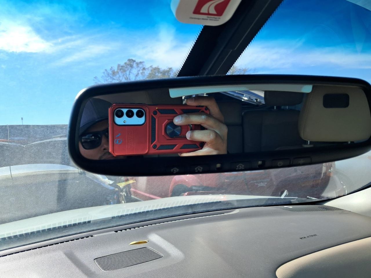 PATHFINDR 2015 Glove Box 4837613