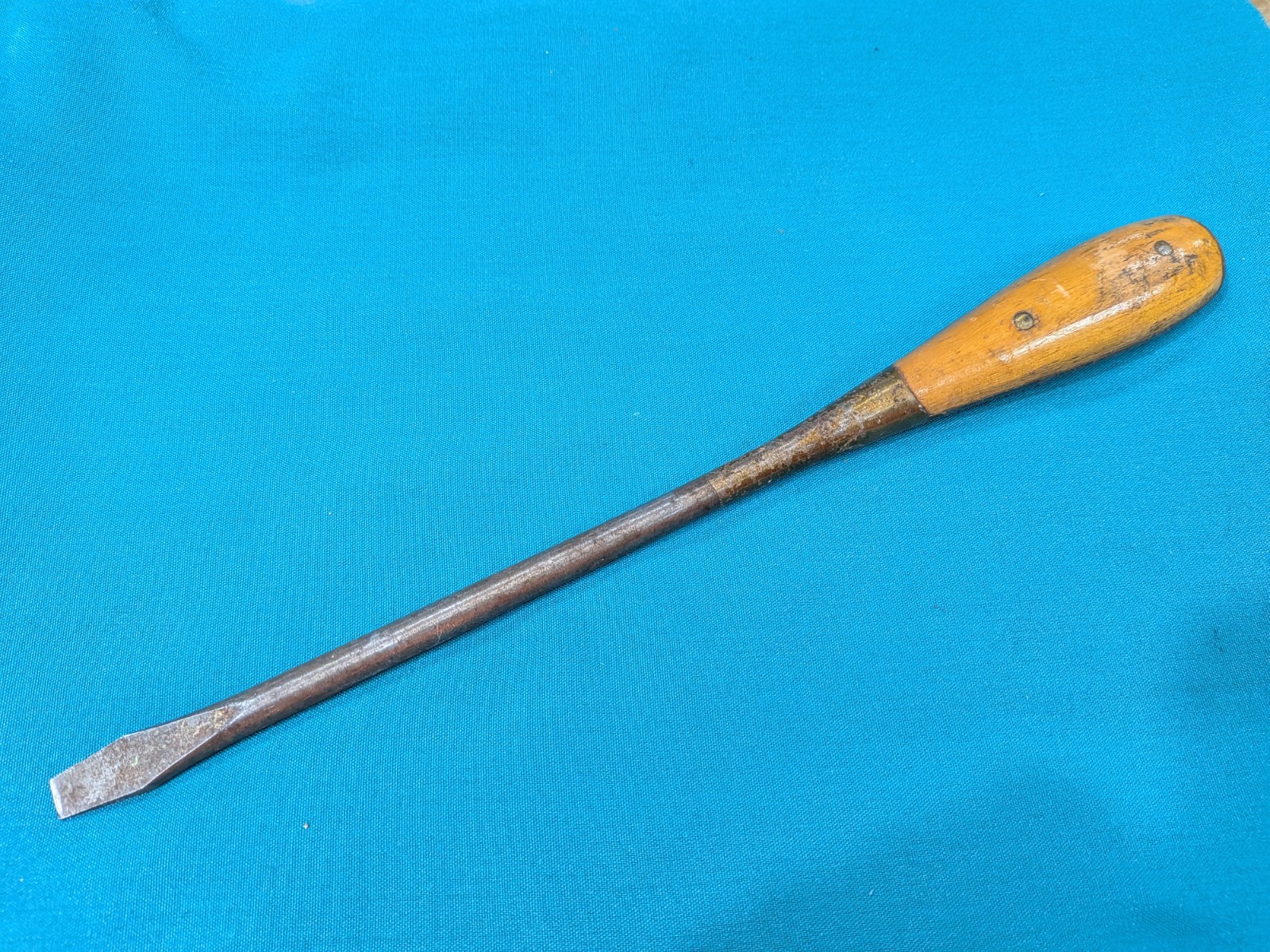 Vintage Irwin? Perfect Handle Screwdriver  14" x 7/16" Flathead