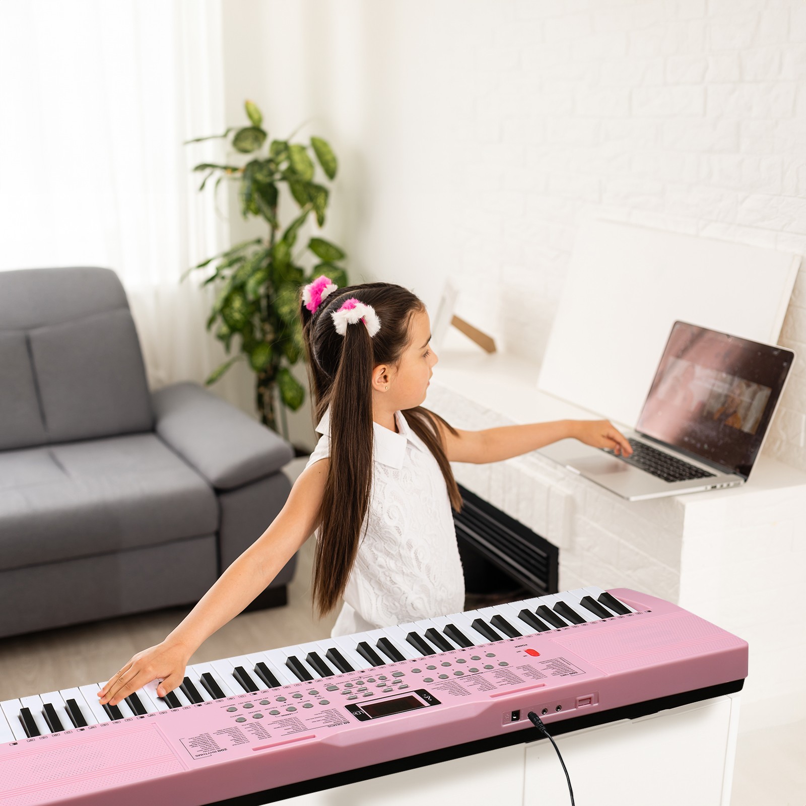 61 Key Piano Keyboard with Stand, Bench,Headphone, Microphone,Led Screen Pink