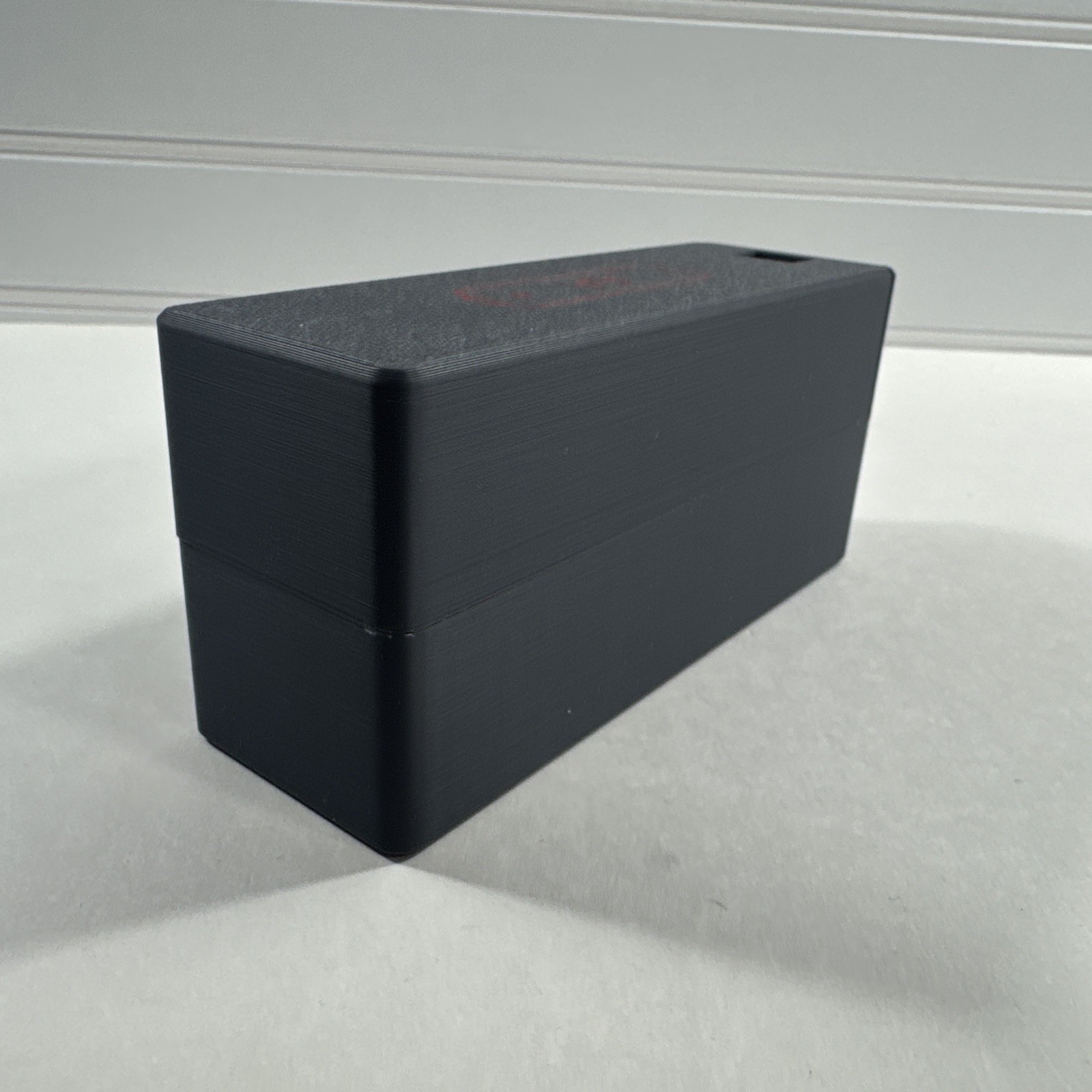 AA Battery Storage Container 14 Battery Capacity **Batteries Not Included**
