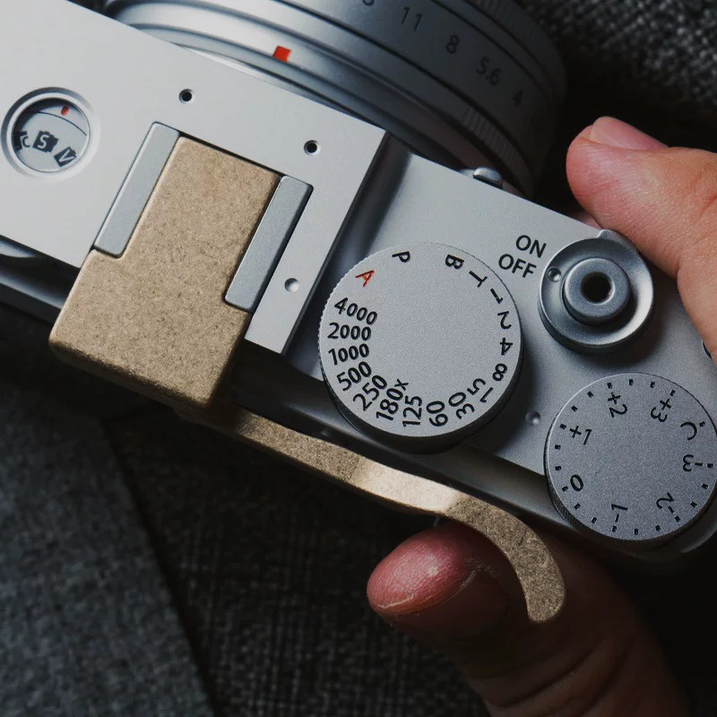 New Hot Shoe Thumb Up Grip for Fujifilm XE5 X-E5 Camera Support Aluminum Handle